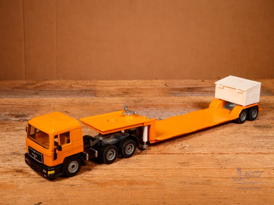 Siku Super Serie 3912 MAN Tieflader mit Baumaschine vintage diecast rare - Bild 1 von 4