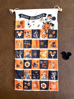 Disney Mickey Mouse & Friends: Calendario colgante de Adviento de Halloween en muy buen estado ¡Nuevo! Foto 1 de 4