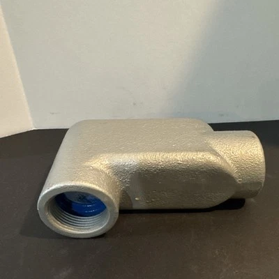 THOMAS & BETTS Conduit Outlet Body, Gray Iron, 1 1/4in 2LUN7 (Lot Of 2) - Imagem 1 de 4