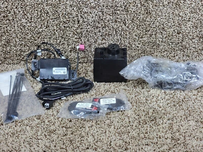 CHRYSLER/DODGE/JEEP WIRELESS IGNITION NODE RECEIVER  MODULE W/ keys - Image 1 of 4