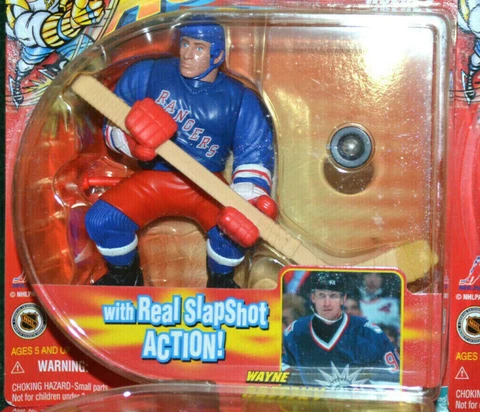 Wayne Gretzky New York Rangers Hasbro NHL Pro Action Figure w/Stick & Puck Cover