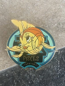 Disney WDW Zodiac POM Series February 2001 Pisces Pinocchio Cleo Pin - Picture 1 of 3