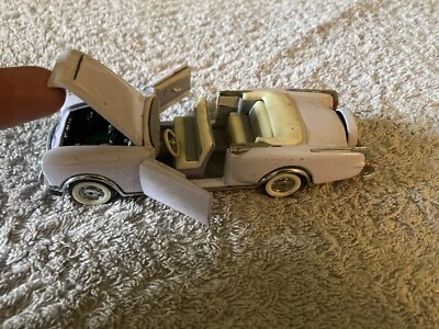 Автомобиль-трансформер Franklin Mint 1953 Packard Caribbean - масштаб 1:43 - Изображение 1 из 4