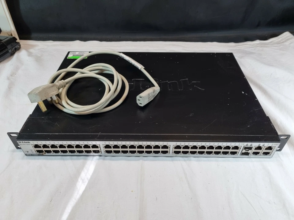 D-Link DES-1252-24 52 Port Gigabit Web Smart Switch + 2 GBIC Ports with Ears S&R - Image 1 of 4