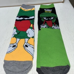 Grüne Marvin der Marsianer Looney Tunes Neuheit Crew-Socken Erwachsene Unisex x 2 Paar - Bild 1 von 4