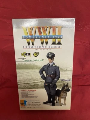 ACTION FIGURE DRAGON SC. 1/6 ART. NO.70410 POMERANIA 1944 SIEGFRIED GROSCHKE - Immagine 1 di 4