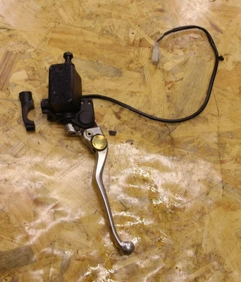 Cilindro maestro freno delantero Brembo KTM 690 SMC 690 Enduro R 2008 2009 2010 2011 Foto 1 de 4