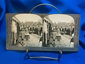 STEREOVIEW Photo ~ Wooden Shoes and the Children Wearing Them ~  Netherlands - Picture 1 of 2