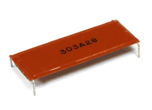 303A28 Decoupling Capacitor Entkopplungskondensator 4-Pin (DIP-28) 34.8x14.8 NOS - Picture 1 of 1