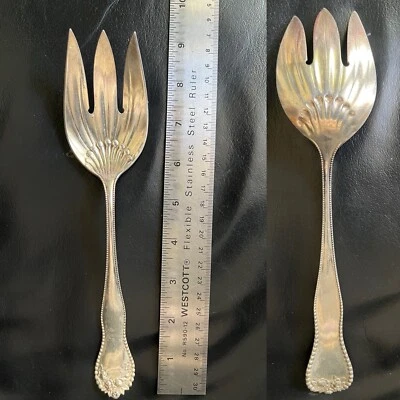 Tenedor para servir de plata esterlina Gorham Lancaster 1897 rosas en relieve 72 gr 8,5" NOMONO Foto 1 de 4