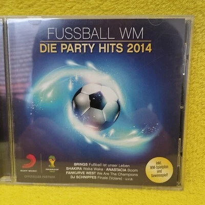 Musik-CD  FUSSBALL WM / Die Party Hits 2014 - für jede Fussballparty geile Mucke - Bild 1 von 2