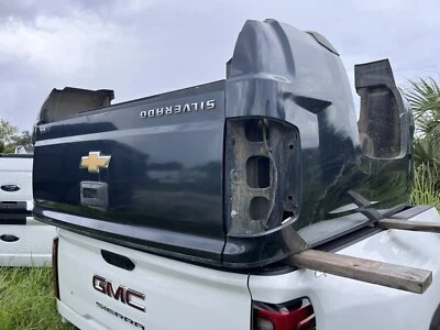 Chevrolet Silverado 1500 2500 3500 2014-2019 camioneta corta plataforma puerta trasera 5,9 ft Foto 1 de 4