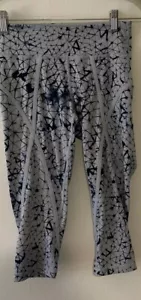 Lululemon Retreat Yogi Crop Taglia 6 Star Schiacciato Silver Fox Deep Navy - Usato in ottime condizioni! - Foto 1 di 8