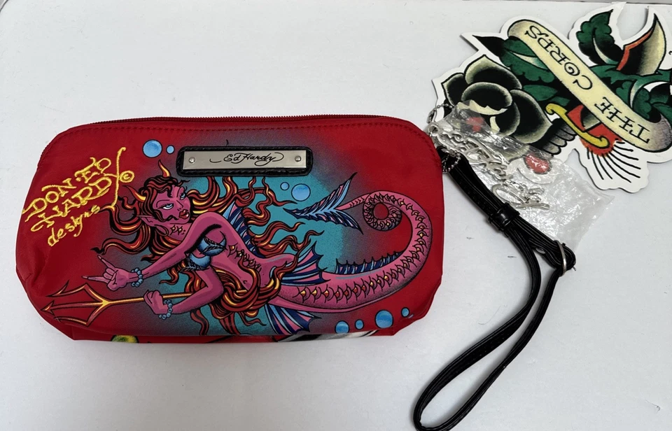 Pulseira nova com etiquetas Ed Hardy The Corps Karina Red Clutch Mermaid Dragon Devil - Imagem 1 de 4