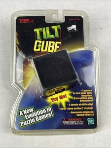 HASBRO CUBO INCLINABLE PUZZLE JUEGO TIGER ELECTRONICS 2000 NUEVO PRECINTADO - Imagen 1 de 4