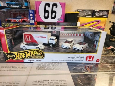 Juego de exhibición de caja de garaje Hot Wheels Premium Honda tipo R Sakura Sprinter Foto 1 de 3