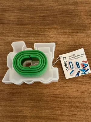 Juego de 5 cortadores de galletas Cuisipro Train agarre cómodo ajuste a presión niños Foto 1 de 3