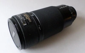 Nikon ED AF Nikkor 80-200mm, f2,8 with genuine front and rear lens caps - Picture 1 of 7
