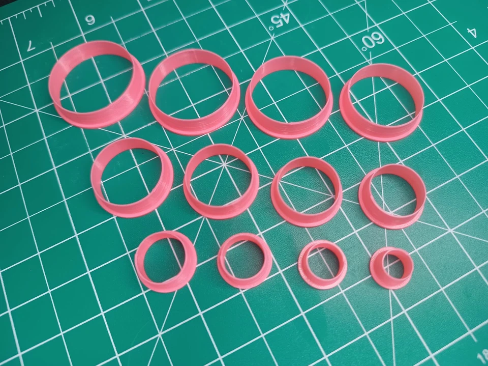 Polymer Clay Cutters - Set of 12 Circles - 8 to 30 mm - for polymer clay and PMC - Image 1 of 1
