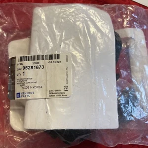 13-22 Buick Encore  Chevy Trax Cargo Net- Genuine GM New 95281673 - Picture 1 of 2