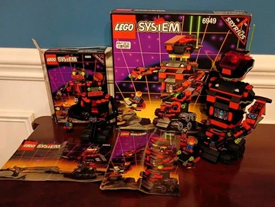 1994 LEGO Space Spyrius Sets, 6949 | 6889, Recon Robot | Robo Guardian, Complete - Image 1 of 3