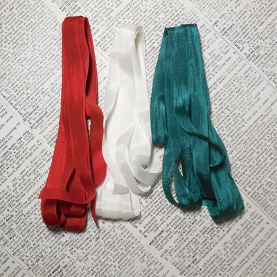 Vintage Seam Binding Christmas Ribbons 15 Yards 3 Colors Sewing Trim Gift Wrap - Image 1 of 4