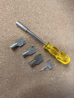 Famicombox Keys With Master Key And Screwdriver Set - Image 1 of 4