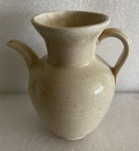 Vecchia brocca cinese in ceramica fatta a mano - Foto 1 di 6