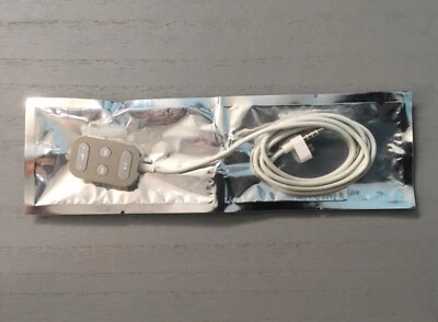 Apple iPod Classic 3rd/4th Gen Remote ref.0589/640/707/8/356 - Image 1 of 3