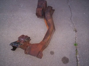 73-87 CHEVY K10 K20 K30 K5 ENGINE CROSSMEMBER 4X4 - Picture 1 of 8