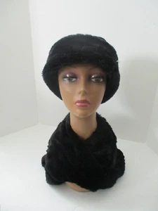 Women's Black Faux Fur Round Skull Hat & Matching Round Infinity Neck Scarf New - Picture 1 of 15