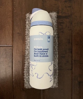 Owala Freesip 32oz Urban Outfitters Exclusive Tied and True Bow Bottle AUTHENTIC