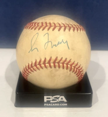 * BP USED * Greg Maddux 2001 Signed Auto Atlanta Braves Ball Baseball PSA - Image 1 of 4