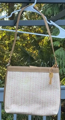 Bolso de hombro tejido fósil de bambú cartera madera verde y rosa llave fósil Foto 1 de 4