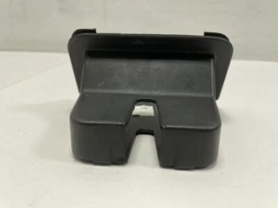 VOLKSWAGEN JETTA SEDÁN 2014 1,8 L CIERRE MALETERO CUBIERTA MOLDURA FÁBRICA Foto 1 de 4