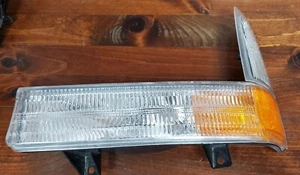 Driver Side Parking Light Assembly Ford F-250 Super Duty - Picture 1 of 2
