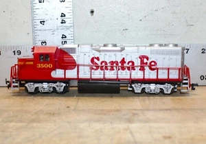 Vintage Life-Like HO Diesel Locomotive Santa Fe 3500 - Picture 1 of 6