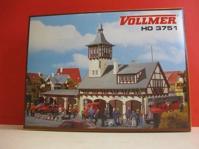 Vollmer 3751 H0 Dorffeuerwehr Feuerwehr + Kleber  Neu & OVP - Bild 1 von 3