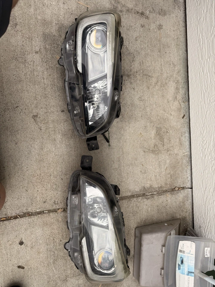 Faros Subaru WRX/Sti JDM 2015-2020 con cableado y todas las bombillas OEM izquierda derecha Foto 1 de 4