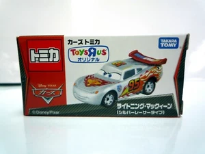 Takara Tomy / Disney Tomica Pixar Cars Lightning McQueen Silver Racer Type - Picture 1 of 4