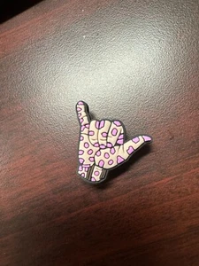 pink Leopard HANG TEN hand sign  croc shoe Charm   - Picture 1 of 1