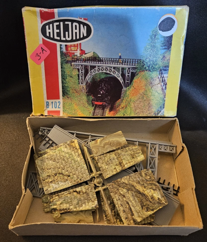 HELJAN Vintage Road Bridge B102 - Image 1 of 1