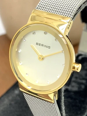 Reloj Bering para mujer 10126-001 cuarzo esfera plateada dos tonos 25 mm malla pequeña Foto 1 de 4