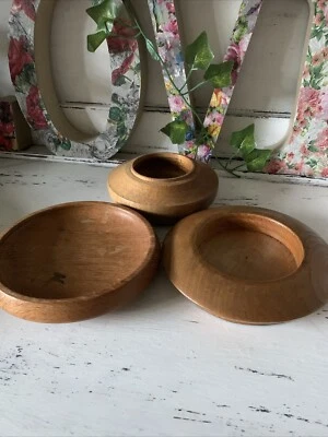 Juego de tres cuencos decorativos redondos de madera para almacenamiento Foto 1 de 4