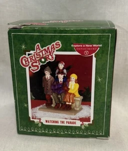 Estatuilla familiar Department 56 A Christmas Story WATCH THE PARADE retirada rara - Imagen 1 de 2