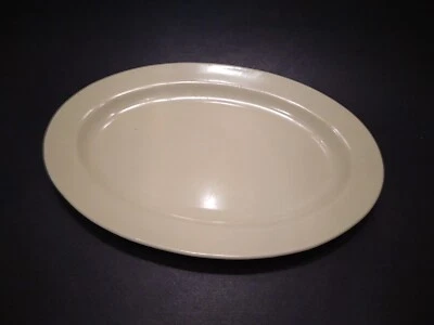 Винтажное меламиновое блюдо Mallo-Ware 111⁄2 дюйма No115 бледно-желтое ~ сделано в США - Изображение 1 из 4