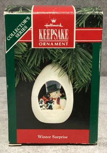 Hallmark 1992 Andenken Ornament Winter Überraschung - Bild 1 von 2