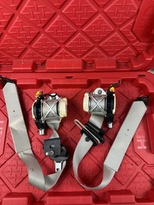 2010-2013 MERCEDES GL550 GL450 3RD ROW REAR LEFT DRIVER SEAT BELT RETRACTOR OEM - Picture 1 of 11