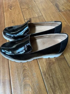 Vionic Shoes Womens Size 9 Kensley Loafer Black Patent Leather Comfort Slip On - Picture 1 of 5
