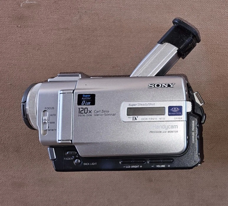 SONY ハンディカム　120X SONYハンディカム120x MEGA PIXELジャンク - メルカリ